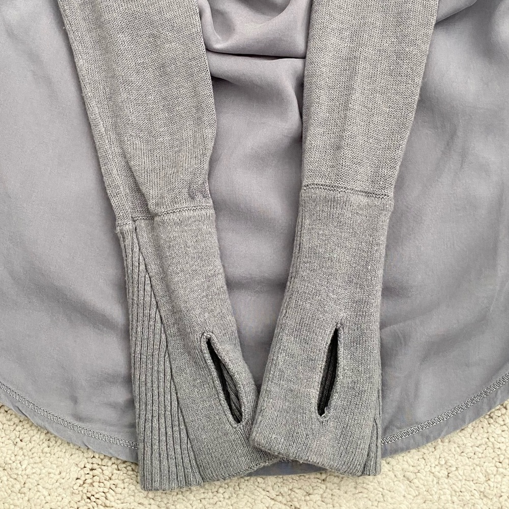 Lululemon Unity Pullover Size 2 - Picture 14 of 16